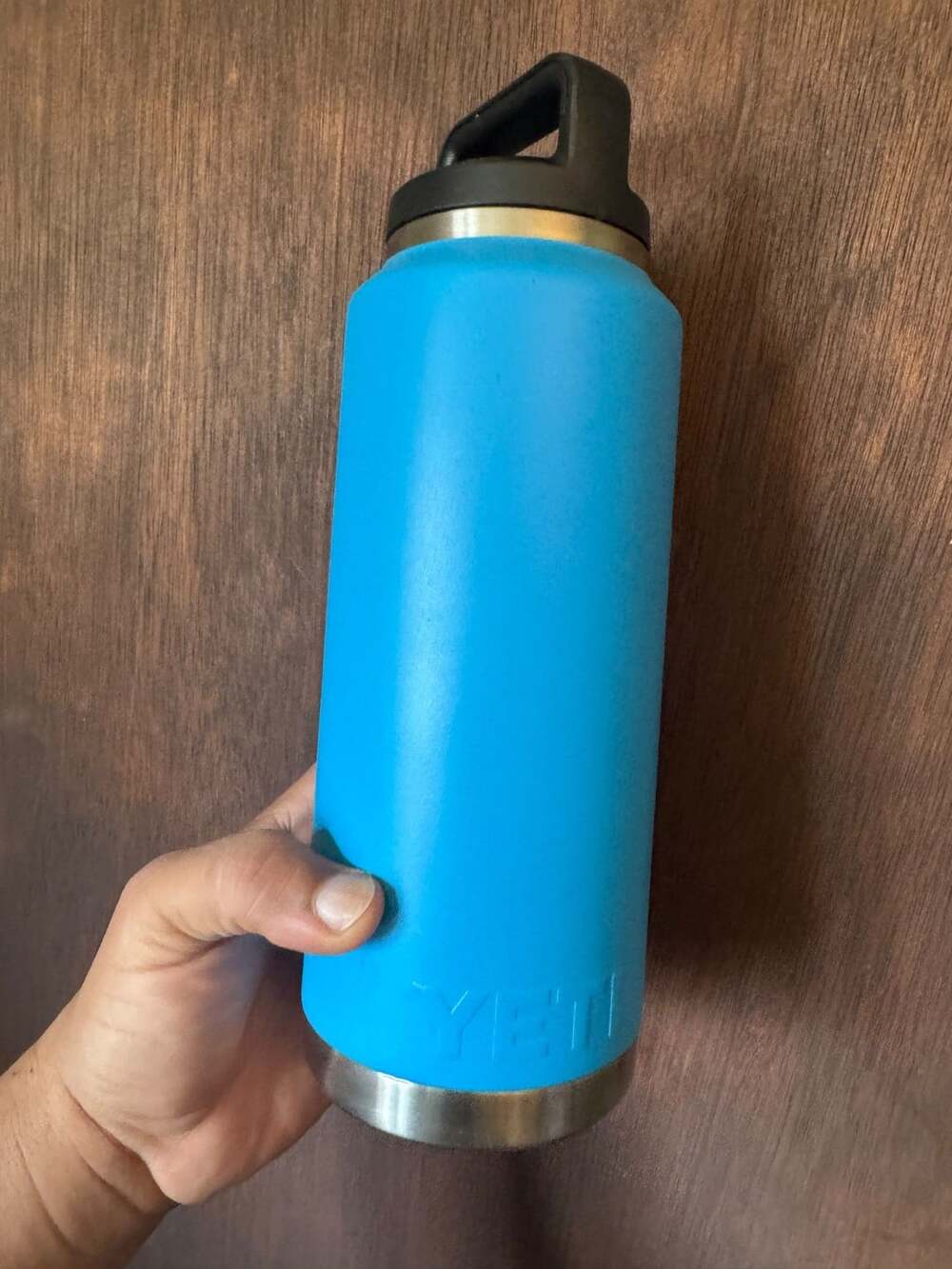 YETI Rambler 46oz Water Bottle Chug Cap Blue